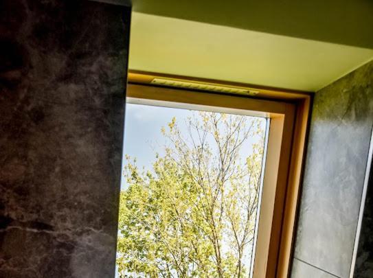 Atlas Chmur Apartament ビャウィ・ドゥナイェツ エクステリア 写真