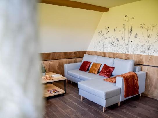 Atlas Chmur Apartament ビャウィ・ドゥナイェツ エクステリア 写真