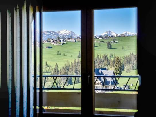 Atlas Chmur Apartament ビャウィ・ドゥナイェツ エクステリア 写真