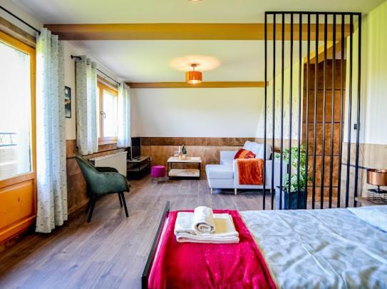 Atlas Chmur Apartament ビャウィ・ドゥナイェツ エクステリア 写真