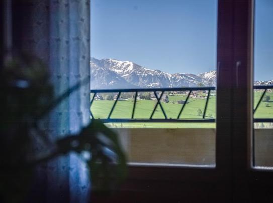 Atlas Chmur Apartament ビャウィ・ドゥナイェツ エクステリア 写真